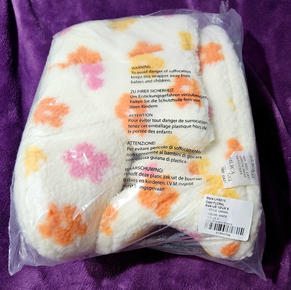 Slipper Boots Sherpa Boho Daisy Booties Warm Comfy Cozy Cute Winter Socks 10 NWT - Picture 9 of 12